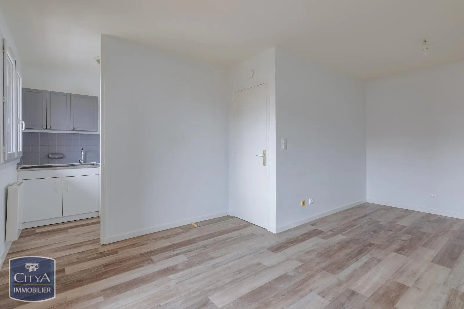 Photo 2 Appartement 1 pièce 26.24m²
