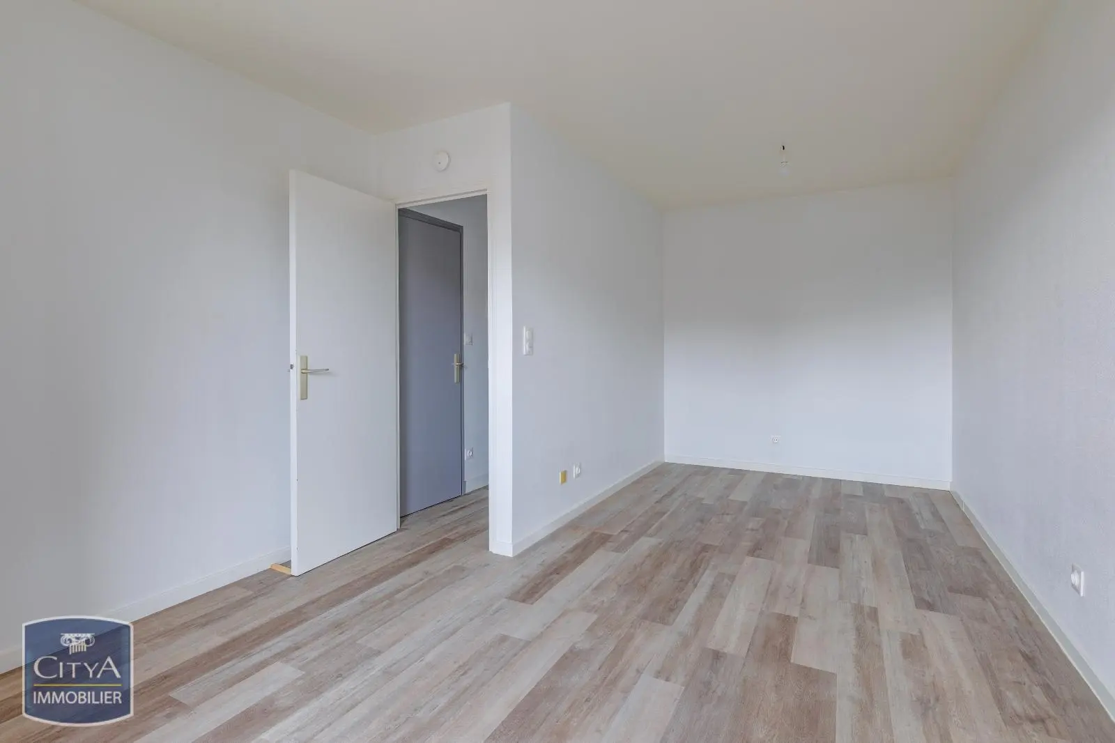 Photo 6 Appartement 1 pièce 26.24m²