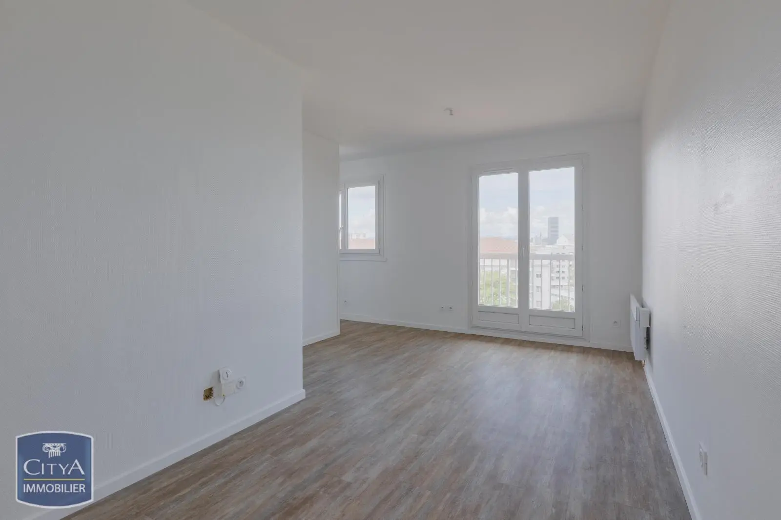 Photo 1 Appartement 1 pièce 27.21m²