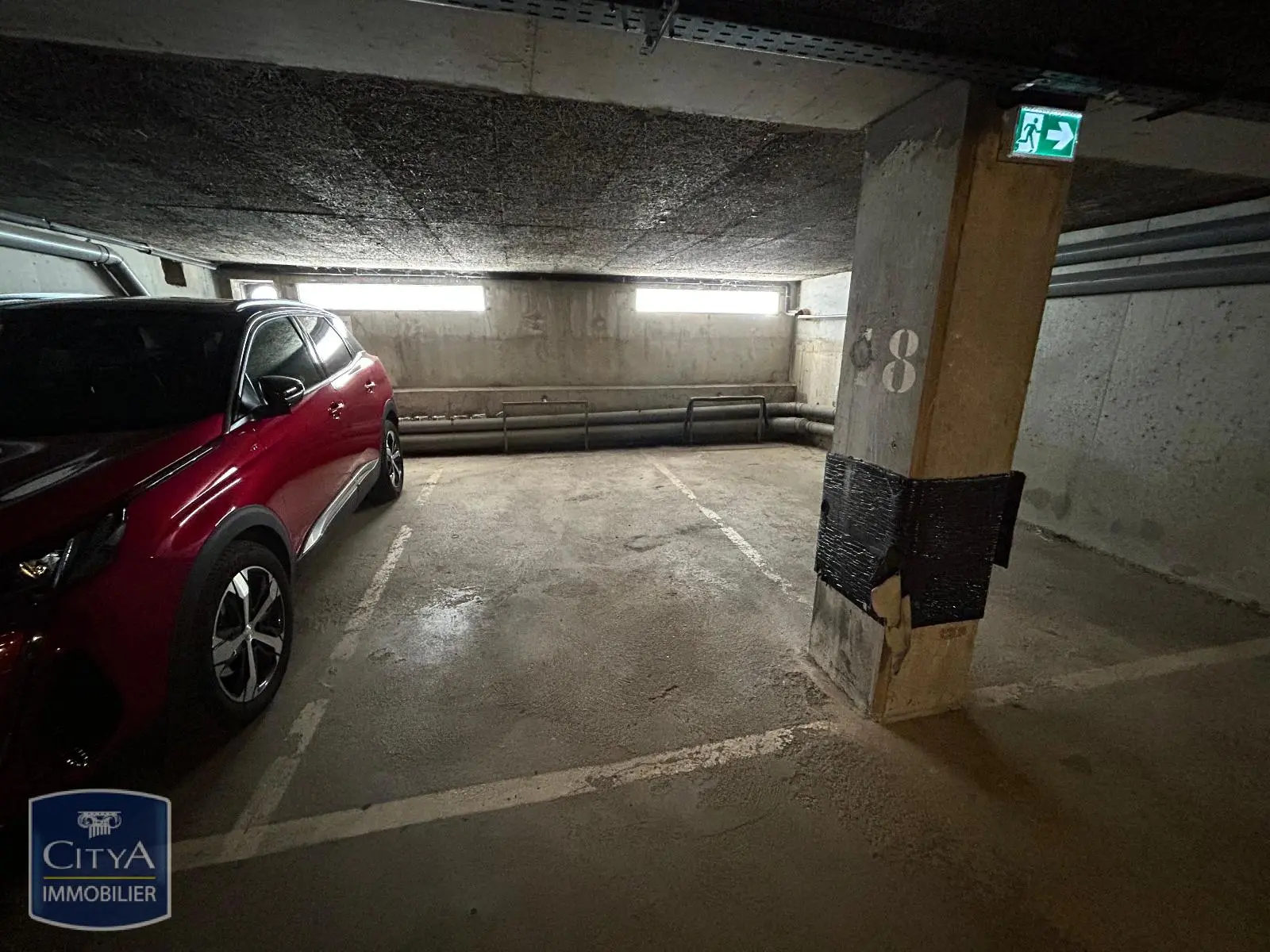 Photo 2 Parking