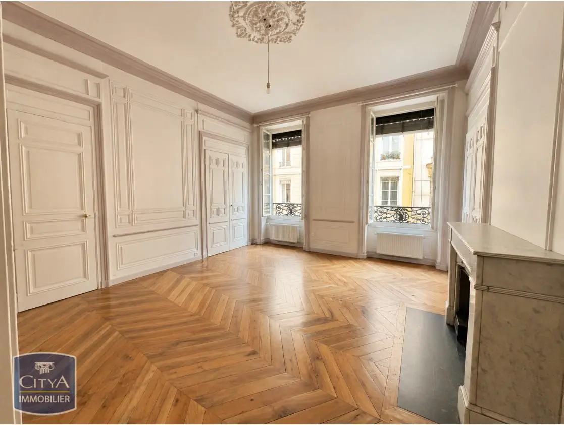 Photo 2 Appartement 4 pièces 95.8m²