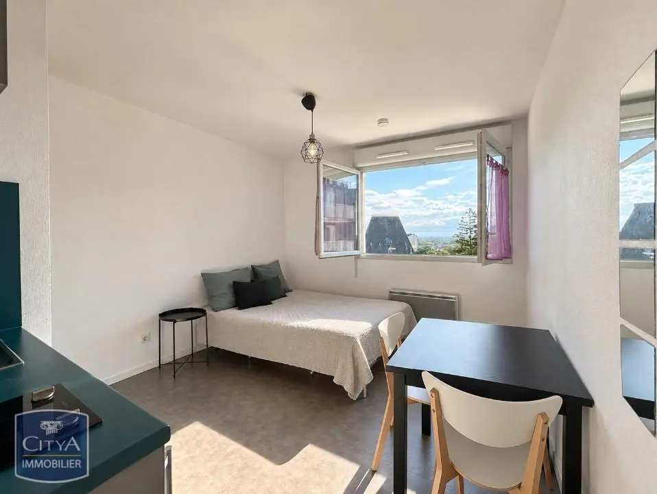 Photo 1 Appartement 1 pièce 20.56m²