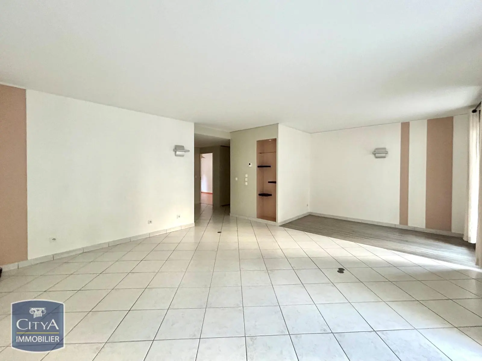 Photo 2 Appartement 3 pièces 77.17m²