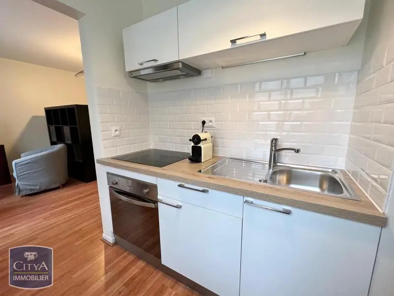 Photo 2 Appartement 1 pièce 30.65m²