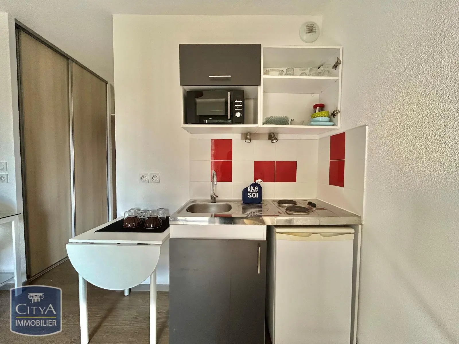 Photo 3 Appartement 2 pièces 27.4m²