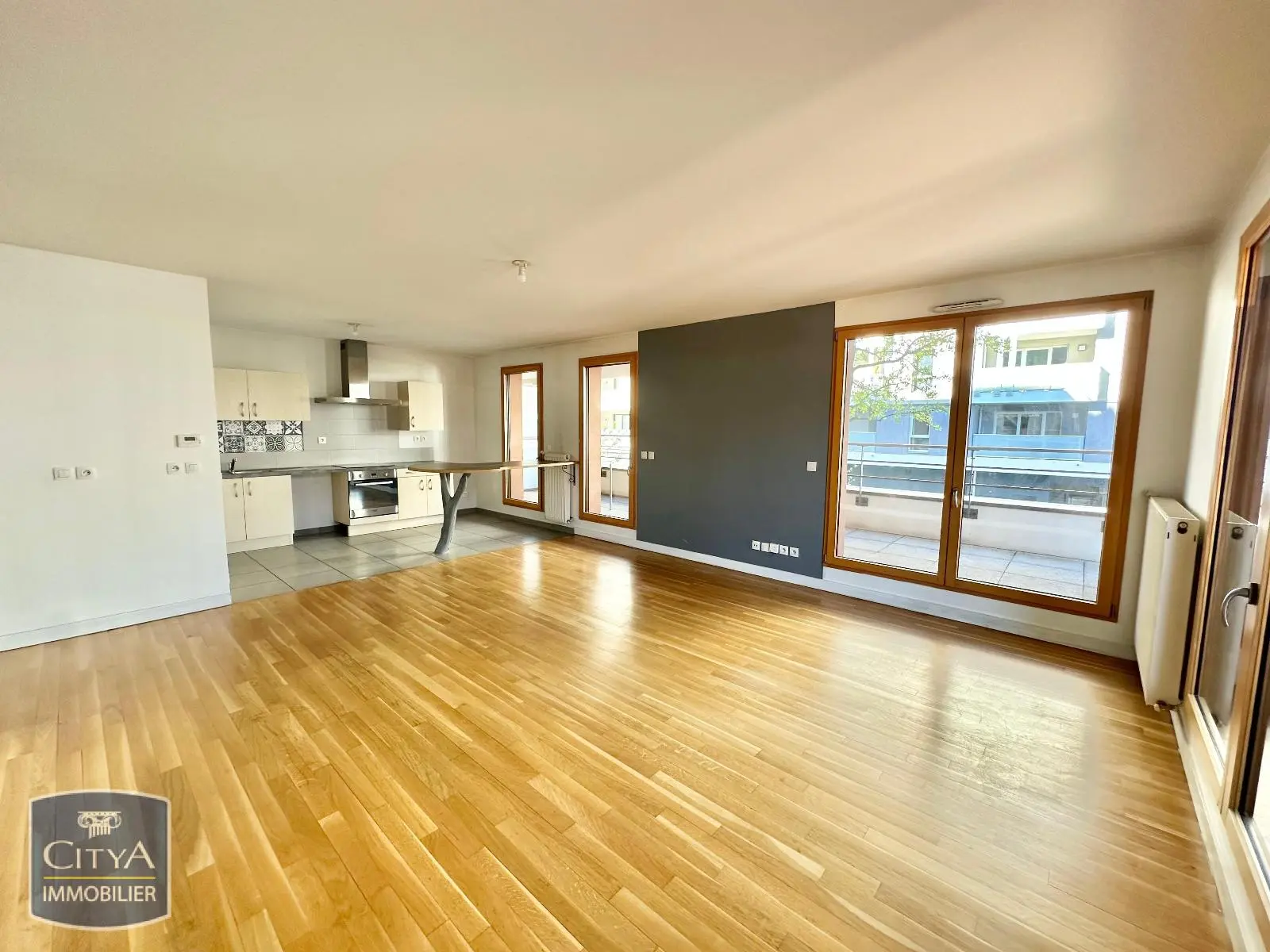 Photo 1 Appartement 4 pièces 94.12m²