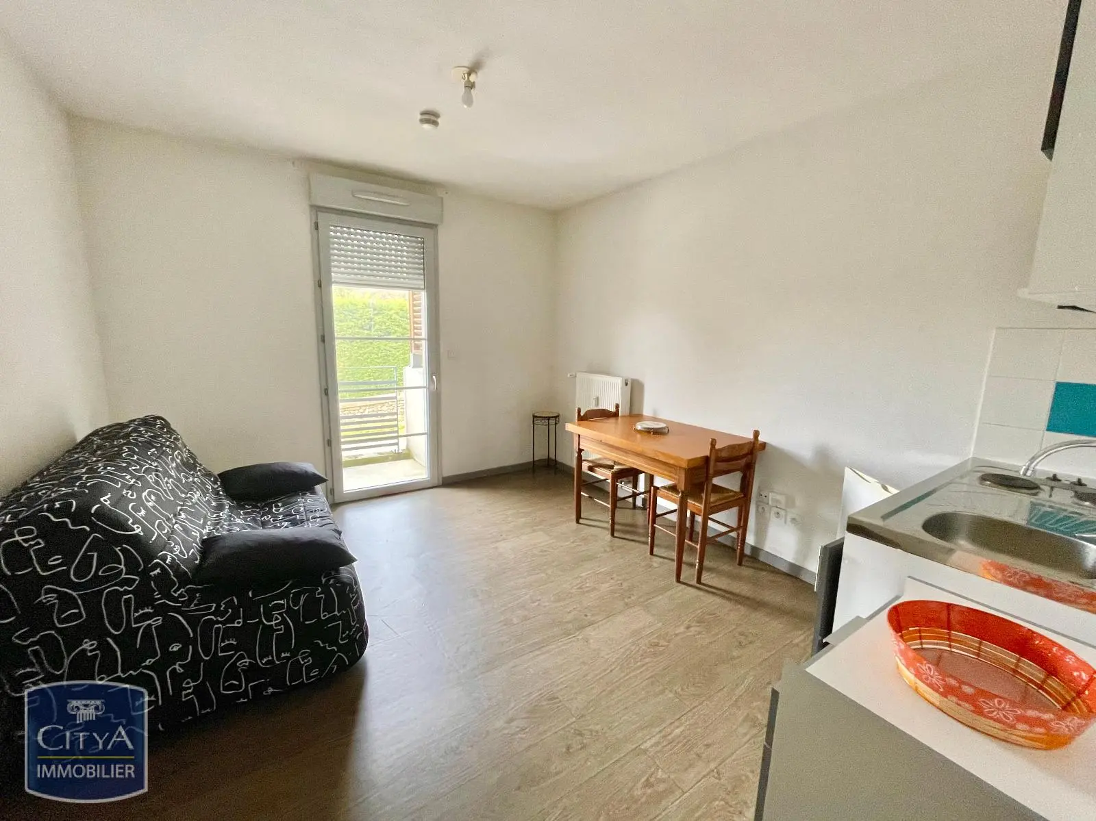 Photo 1 Appartement 1 pièce 19.6m²