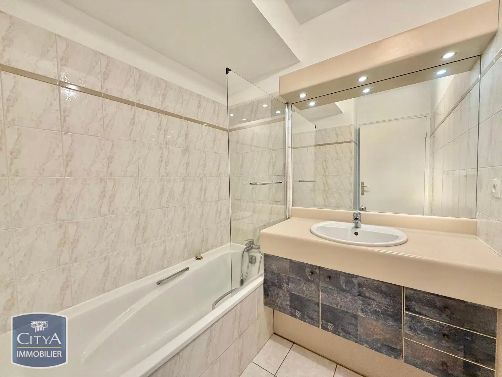 Photo 5 Appartement 1 pièce 38m²