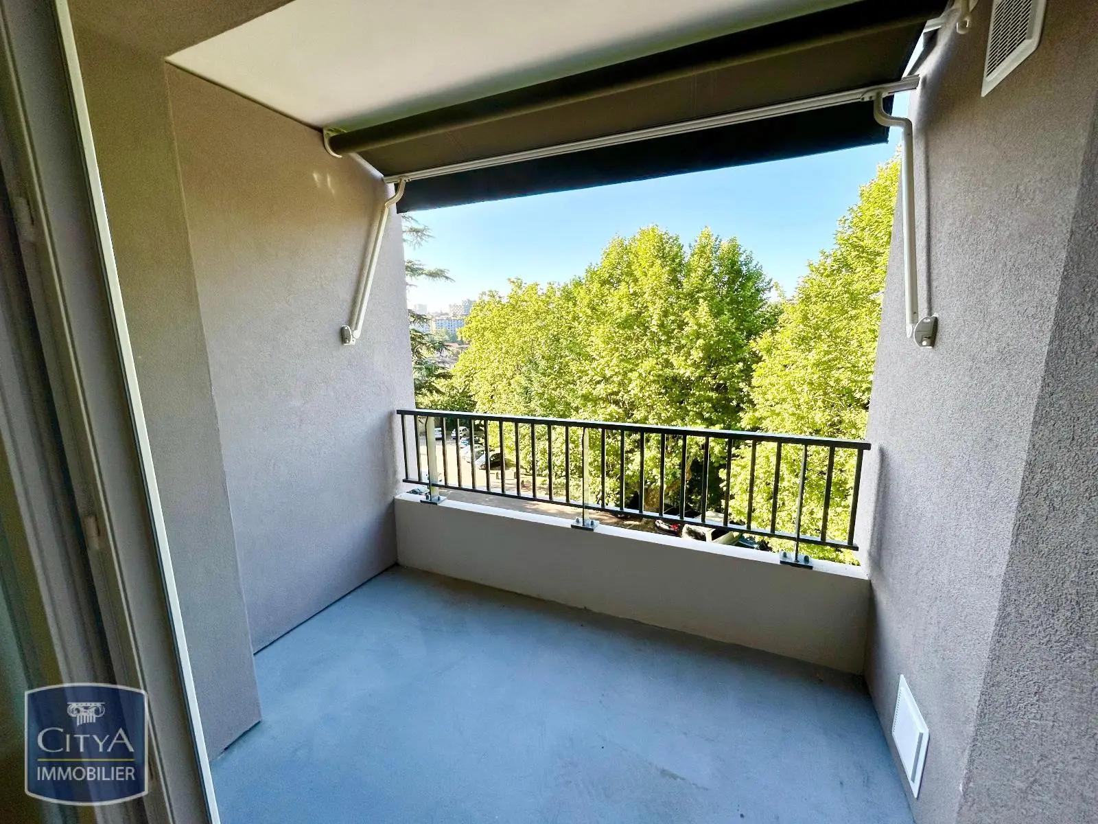 Photo 5 Appartement 1 pièce 27.67m²