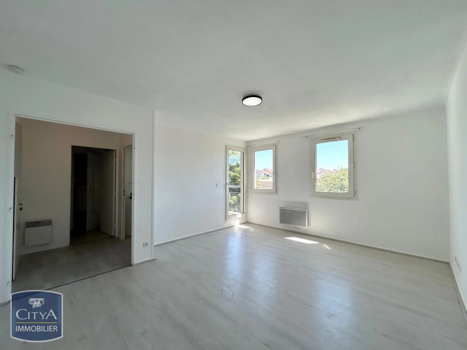 Photo 1 Appartement 1 pièce 33.53m²