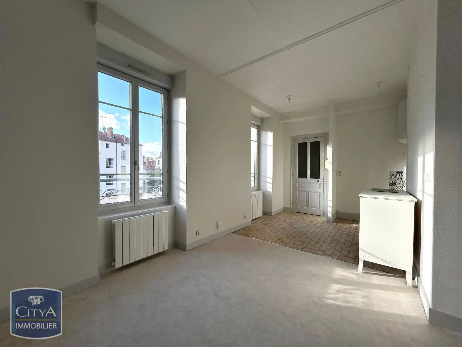 Photo 1 Appartement 1 pièce 30.33m²