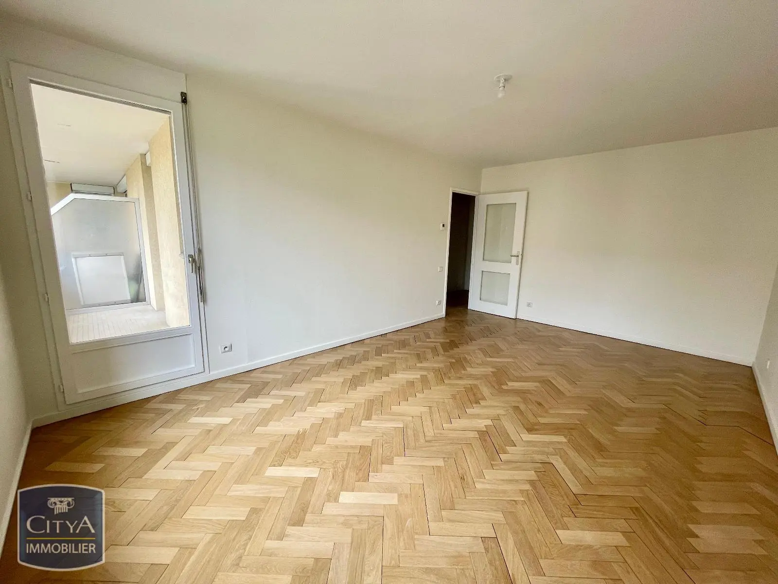 Photo 2 Appartement 2 pièces 47.85m²