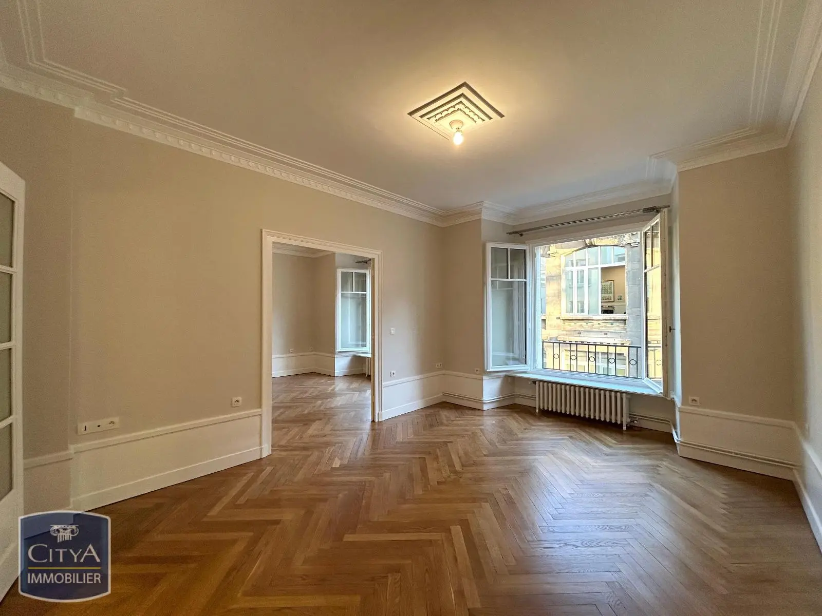 Photo 2 Appartement 3 pièces 98.56m²