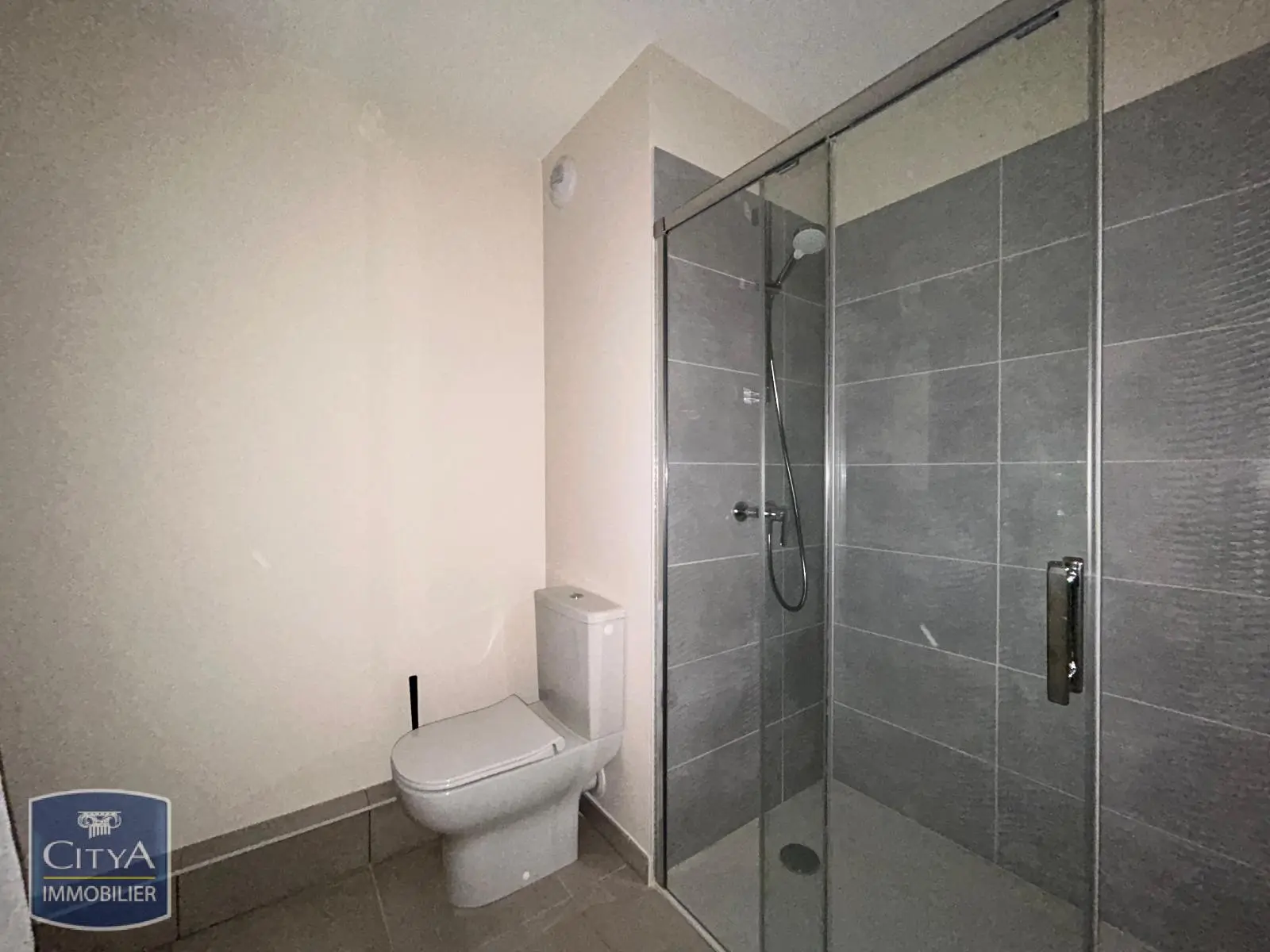 Photo 4 Appartement 1 pièce 21.98m²