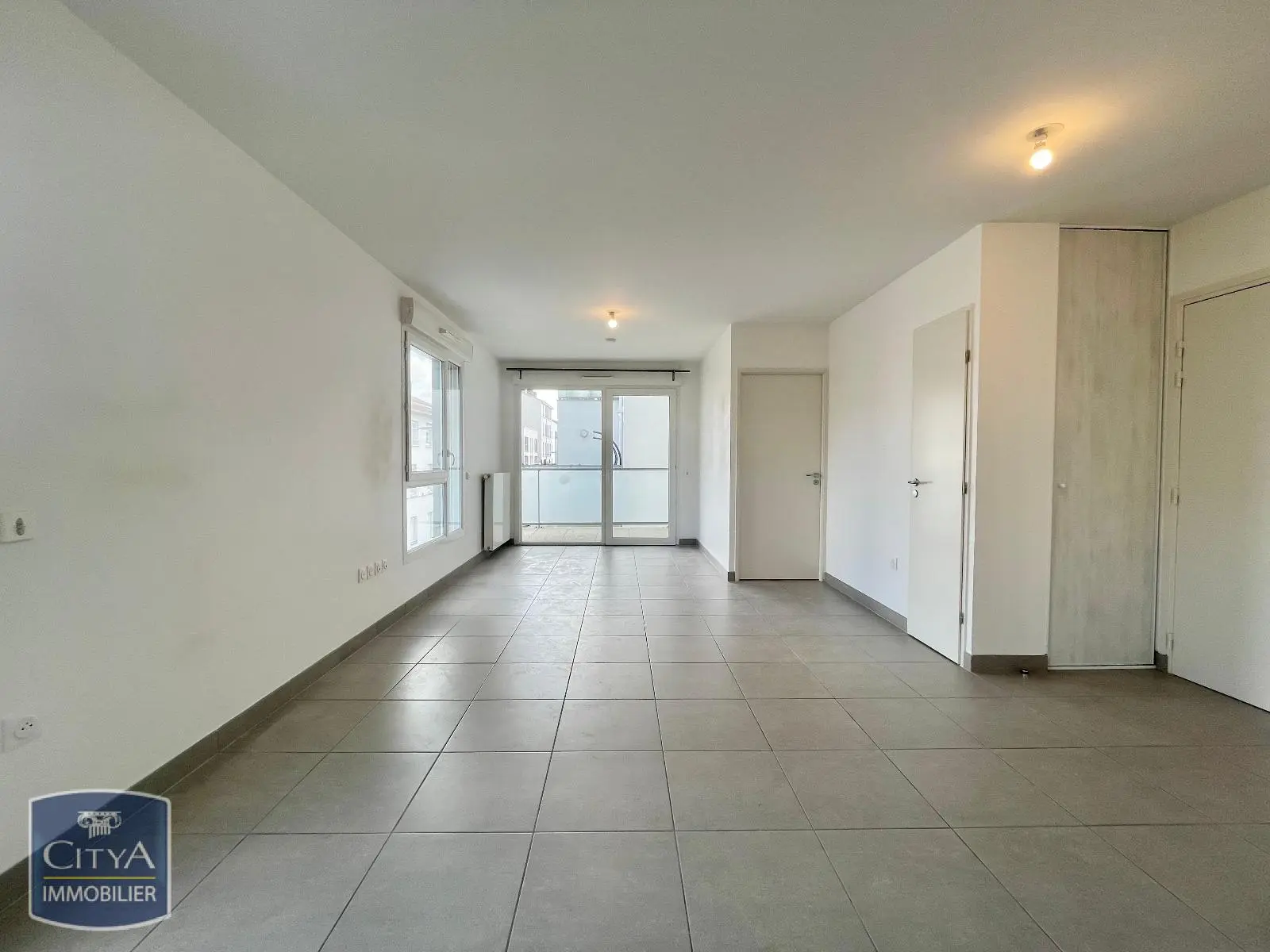 Photo 3 Appartement 1 pièce 36.57m²