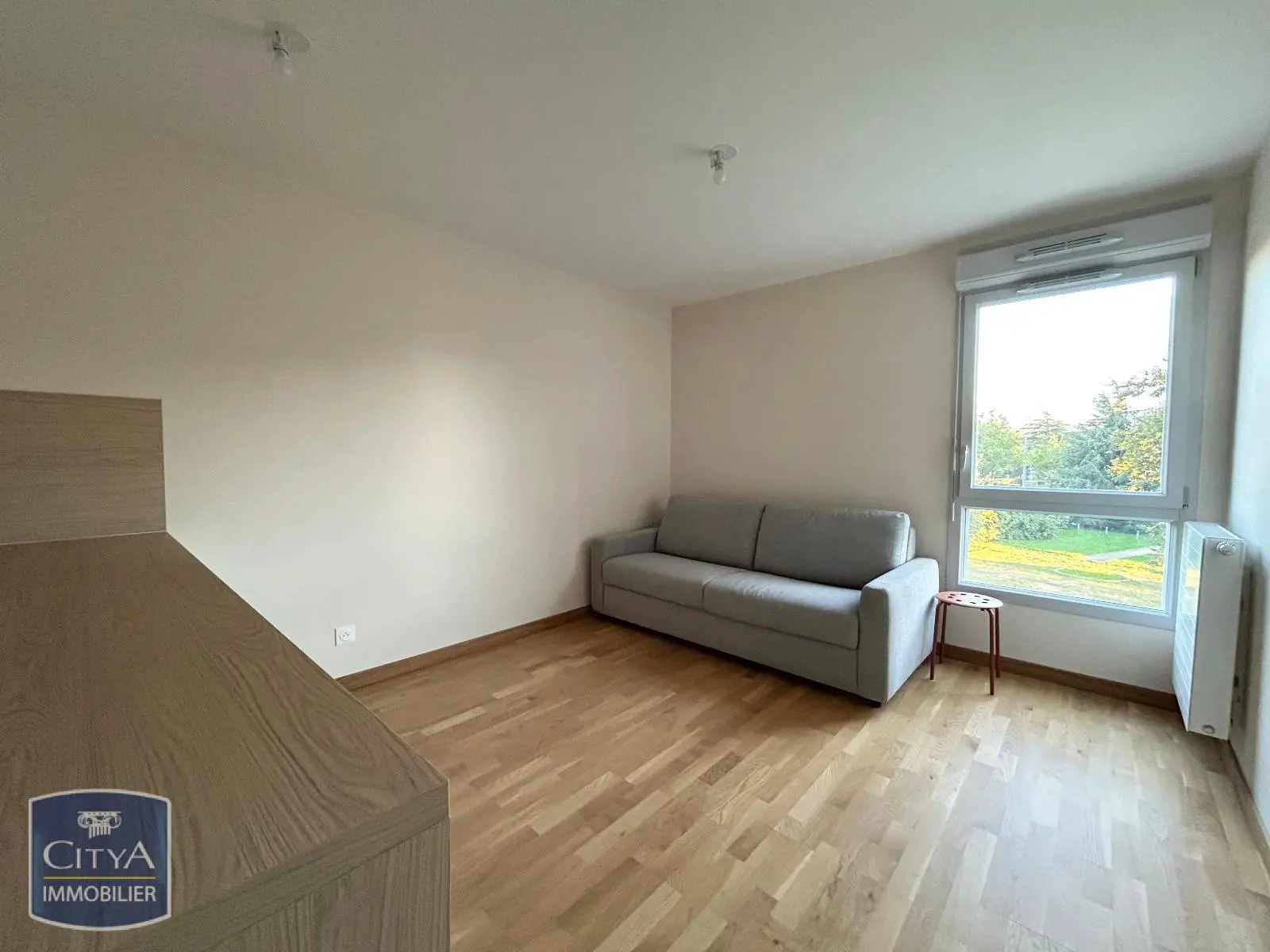 Photo 1 Appartement 1 pièce 21.98m²