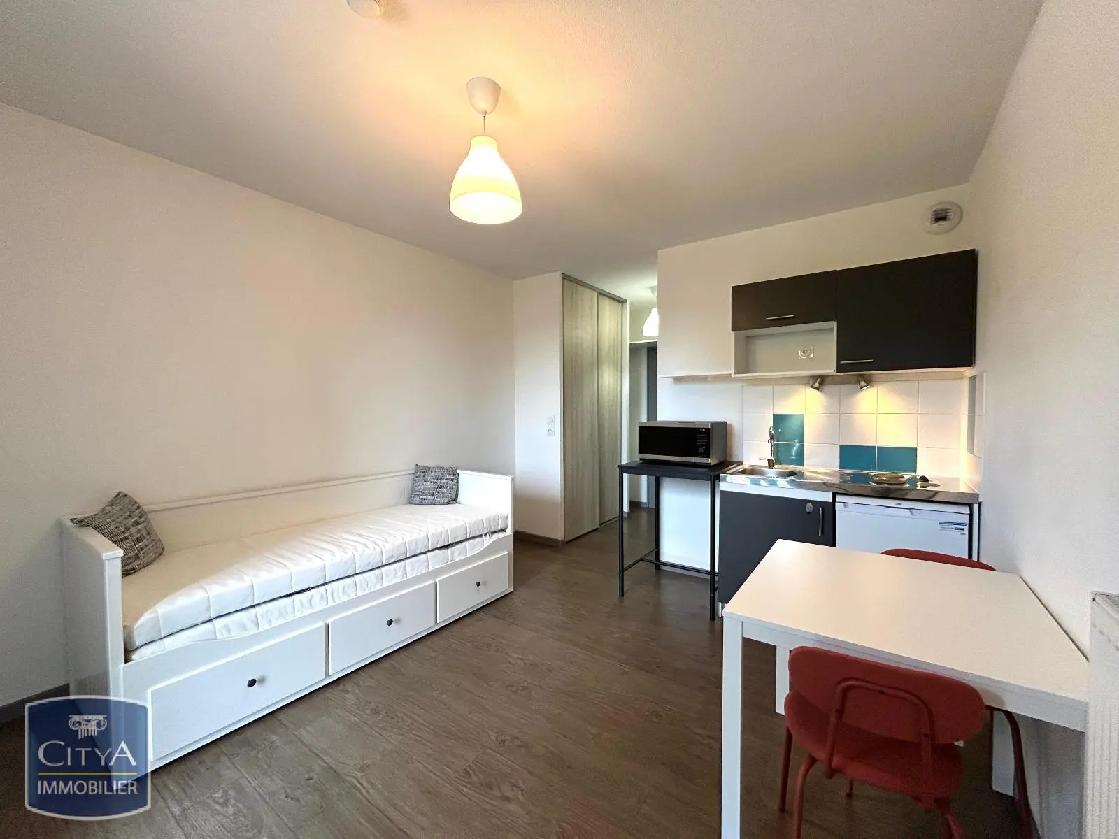 Photo 1 Appartement 1 pièce 19.6m²