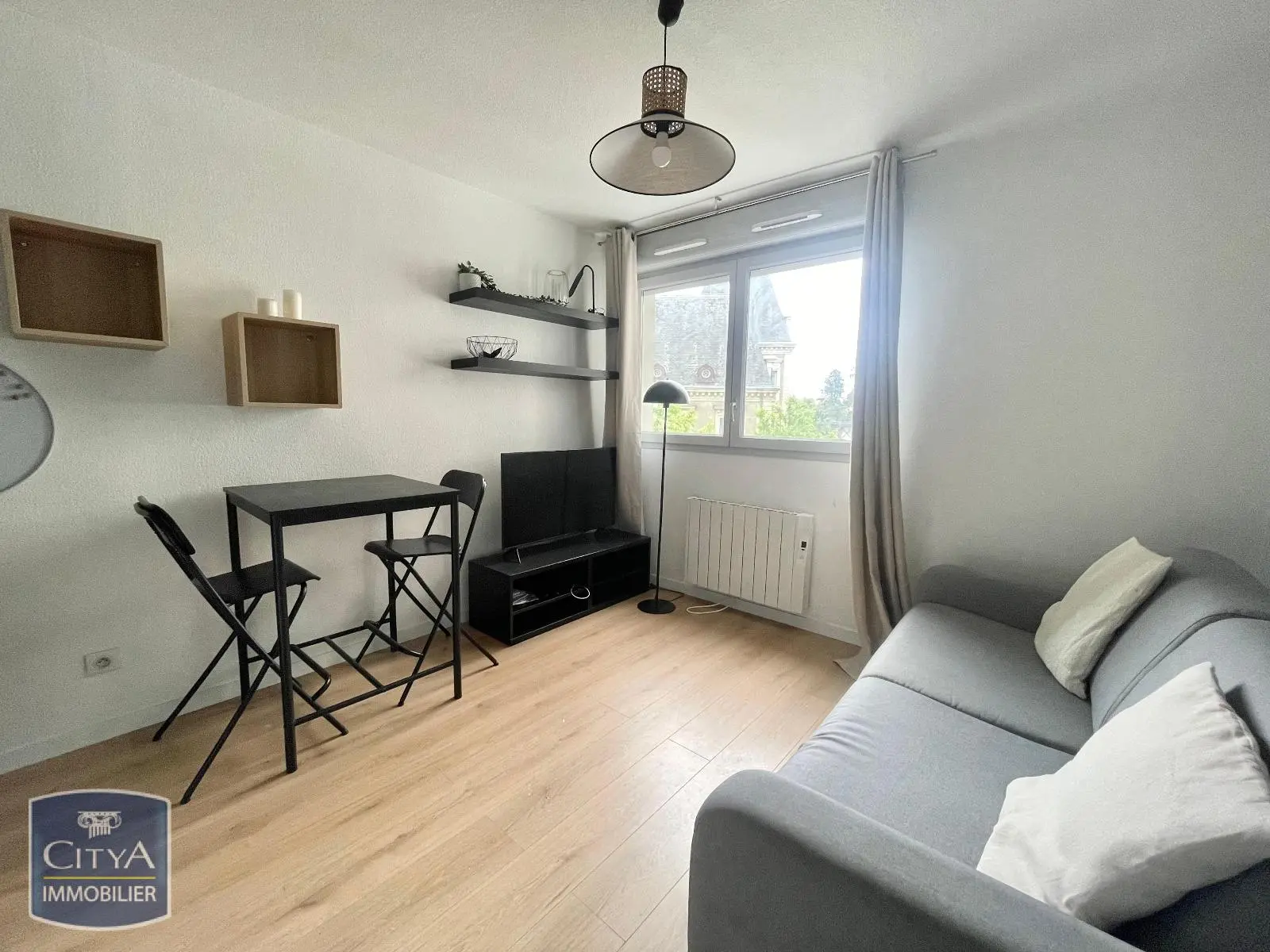 Photo 1 Appartement 1 pièce 20.92m²
