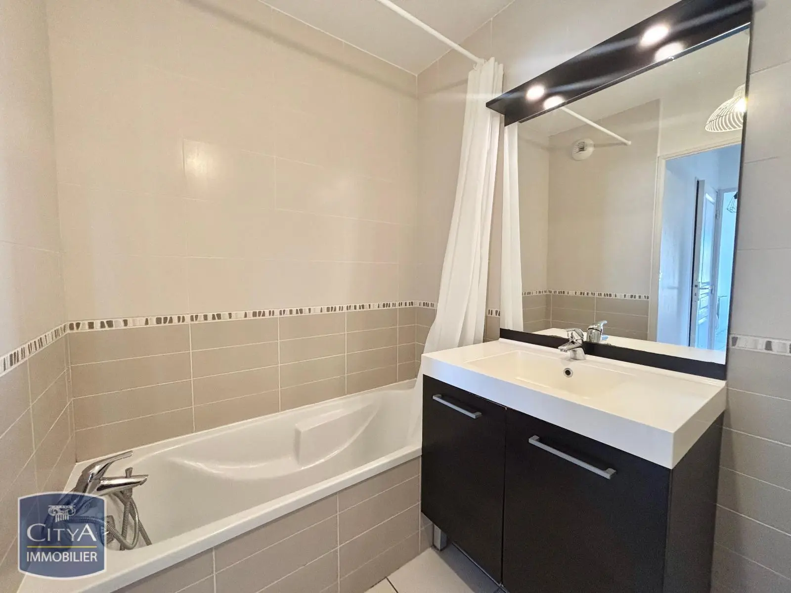 Photo 12 Appartement 3 pièces 56.5m²