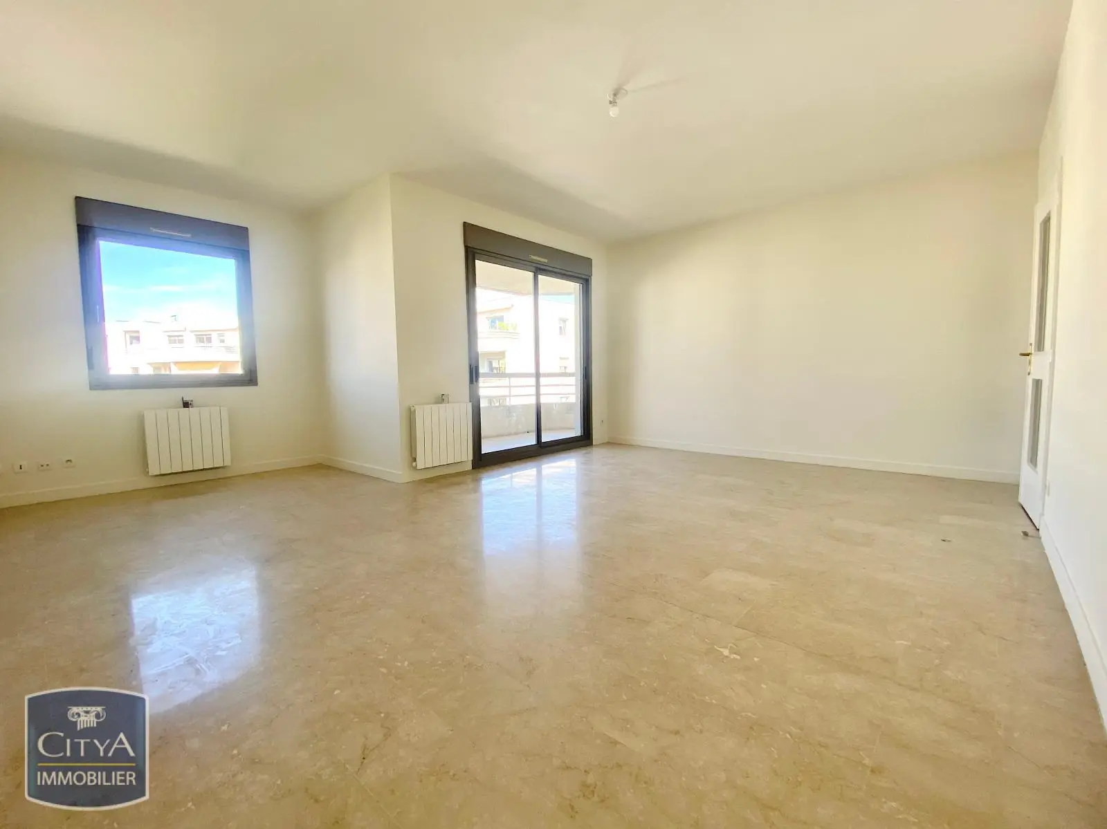 Photo 2 Appartement 2 pièces 63.69m²