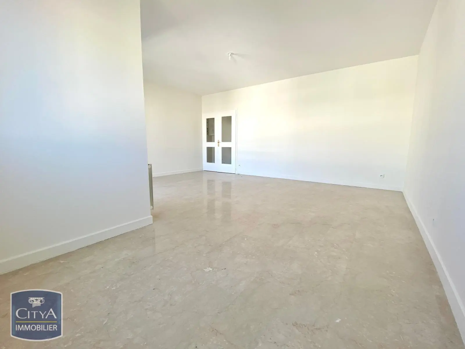 Photo 3 Appartement 2 pièces 63.69m²