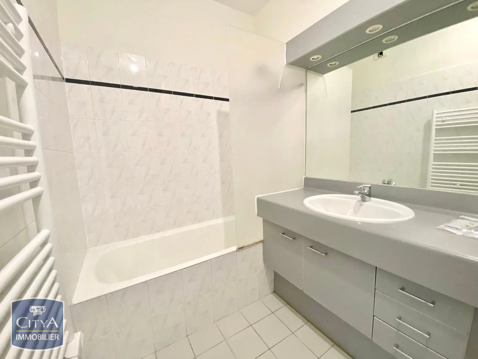 Photo 7 Appartement 2 pièces 63.69m²
