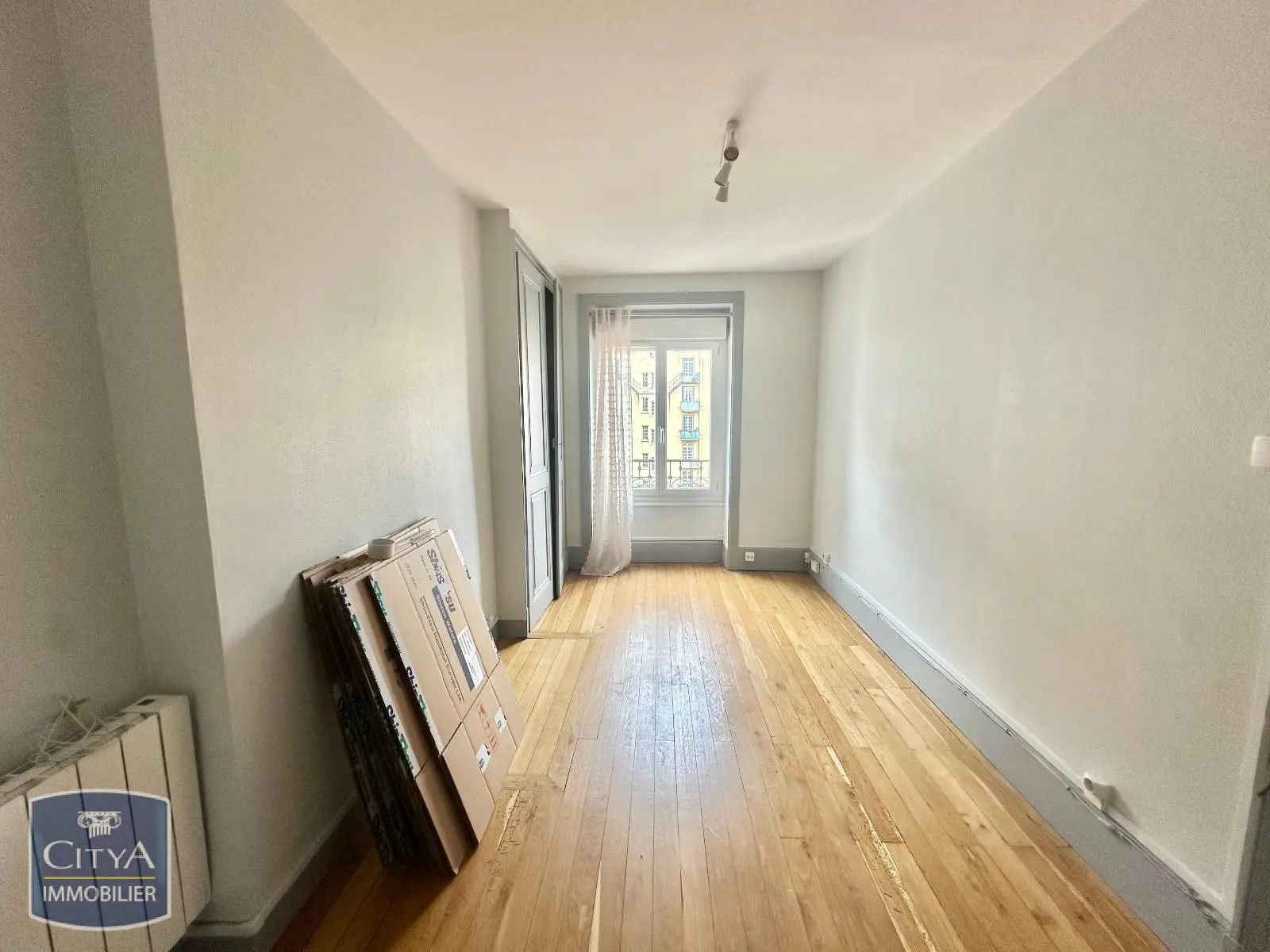 Photo 1 Appartement 1 pièce 30.8m²