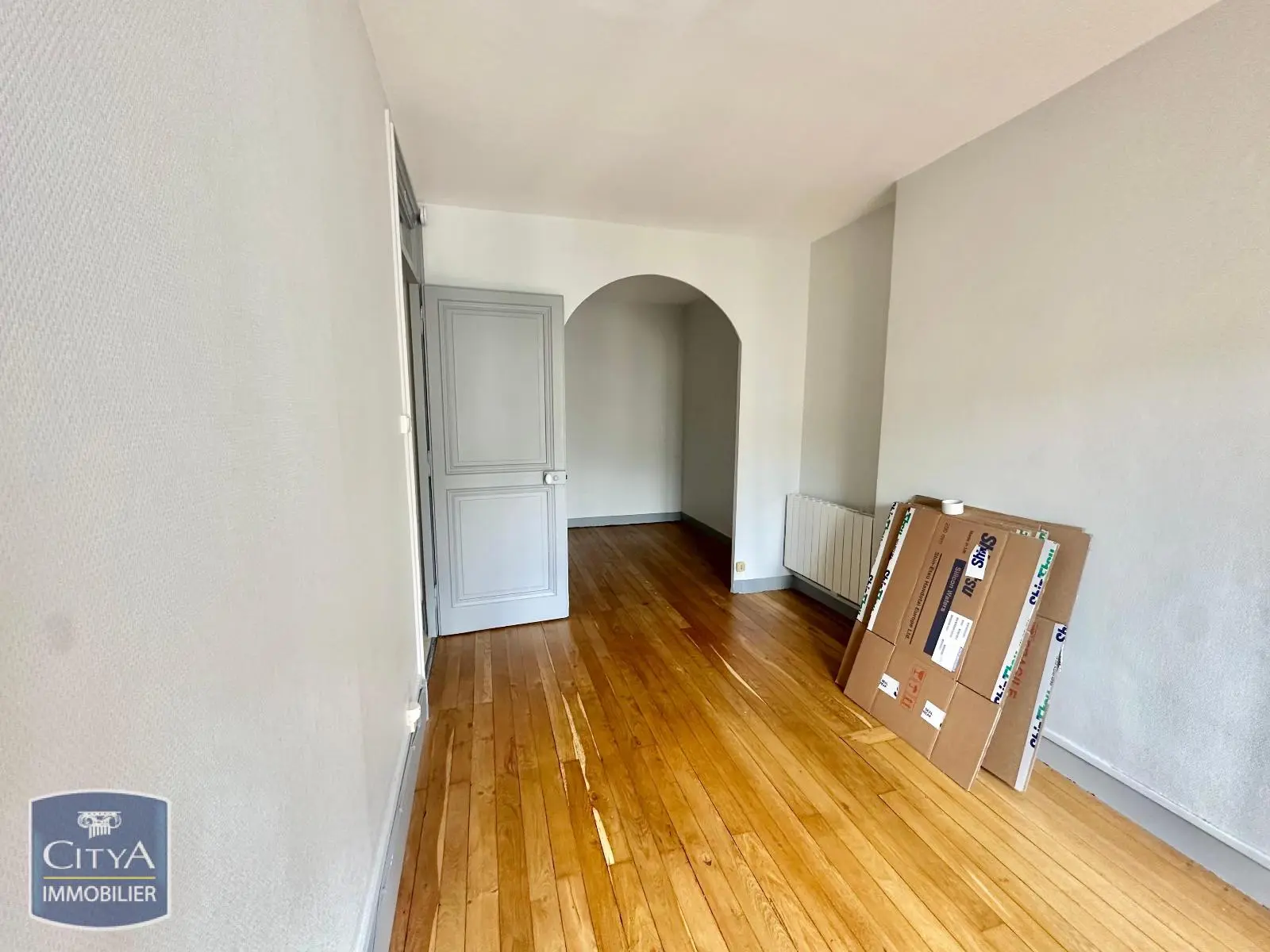 Photo 2 Appartement 1 pièce 30.8m²