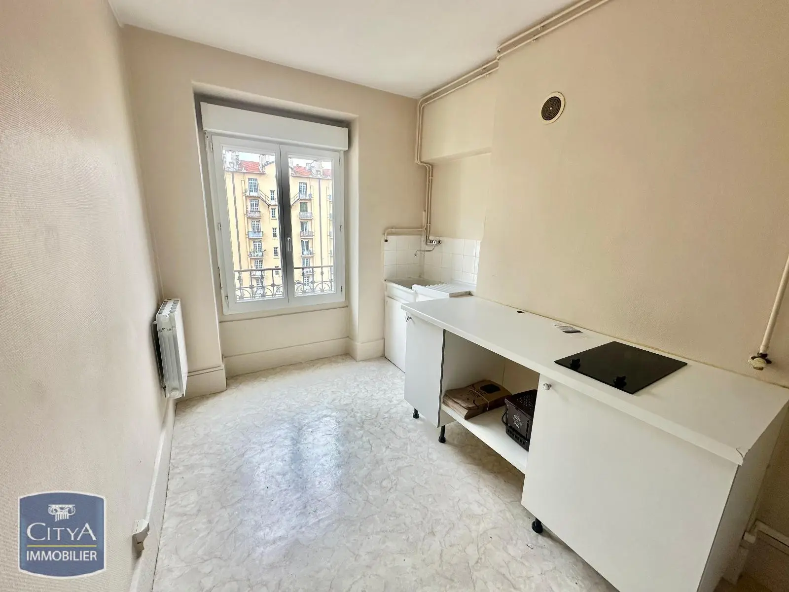 Photo 3 Appartement 1 pièce 30.8m²