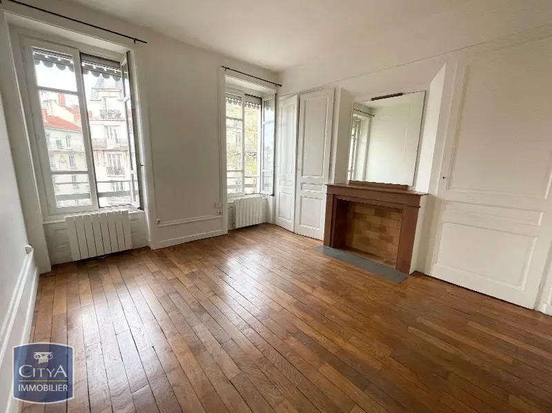 Photo 1 Appartement 1 pièce 41.41m²