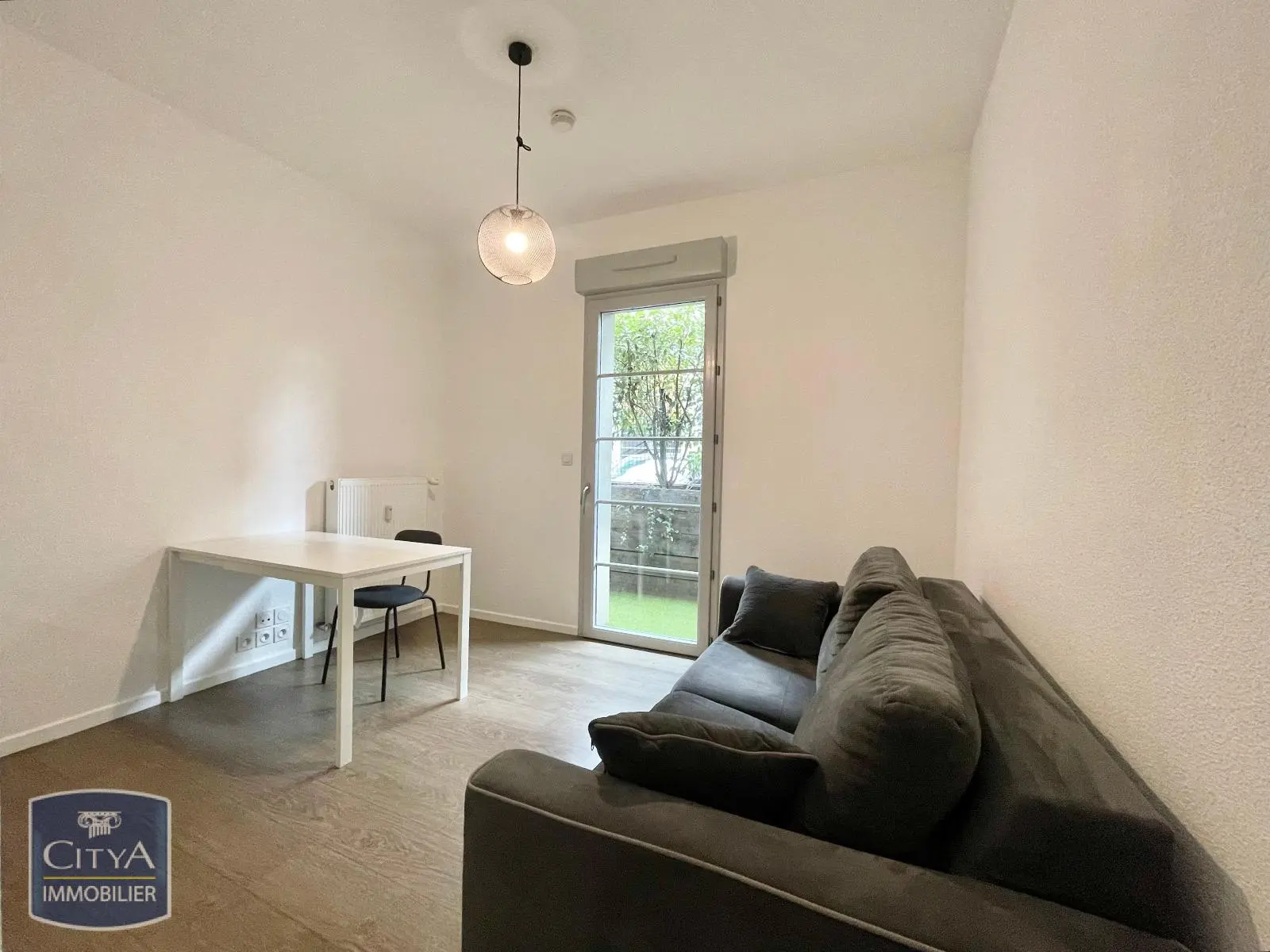 Photo 1 pour Appartement 1 pièce 19m² Photo 1 Appartement 1 pièce 19m²