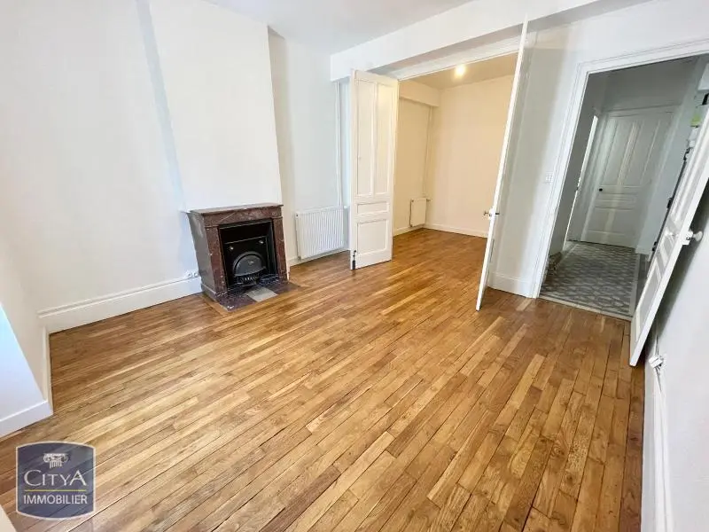Photo 1 Appartement 2 pièces 61.77m²