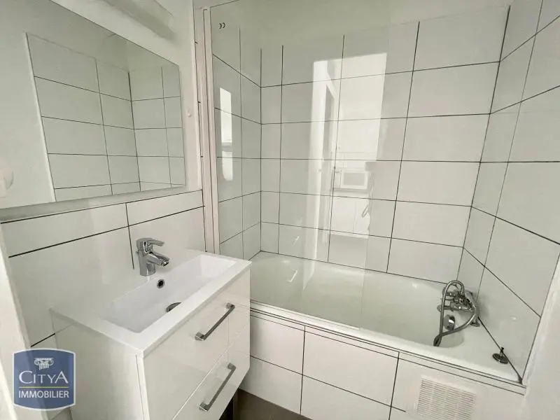 Photo 7 Appartement 1 pièce 32.81m²