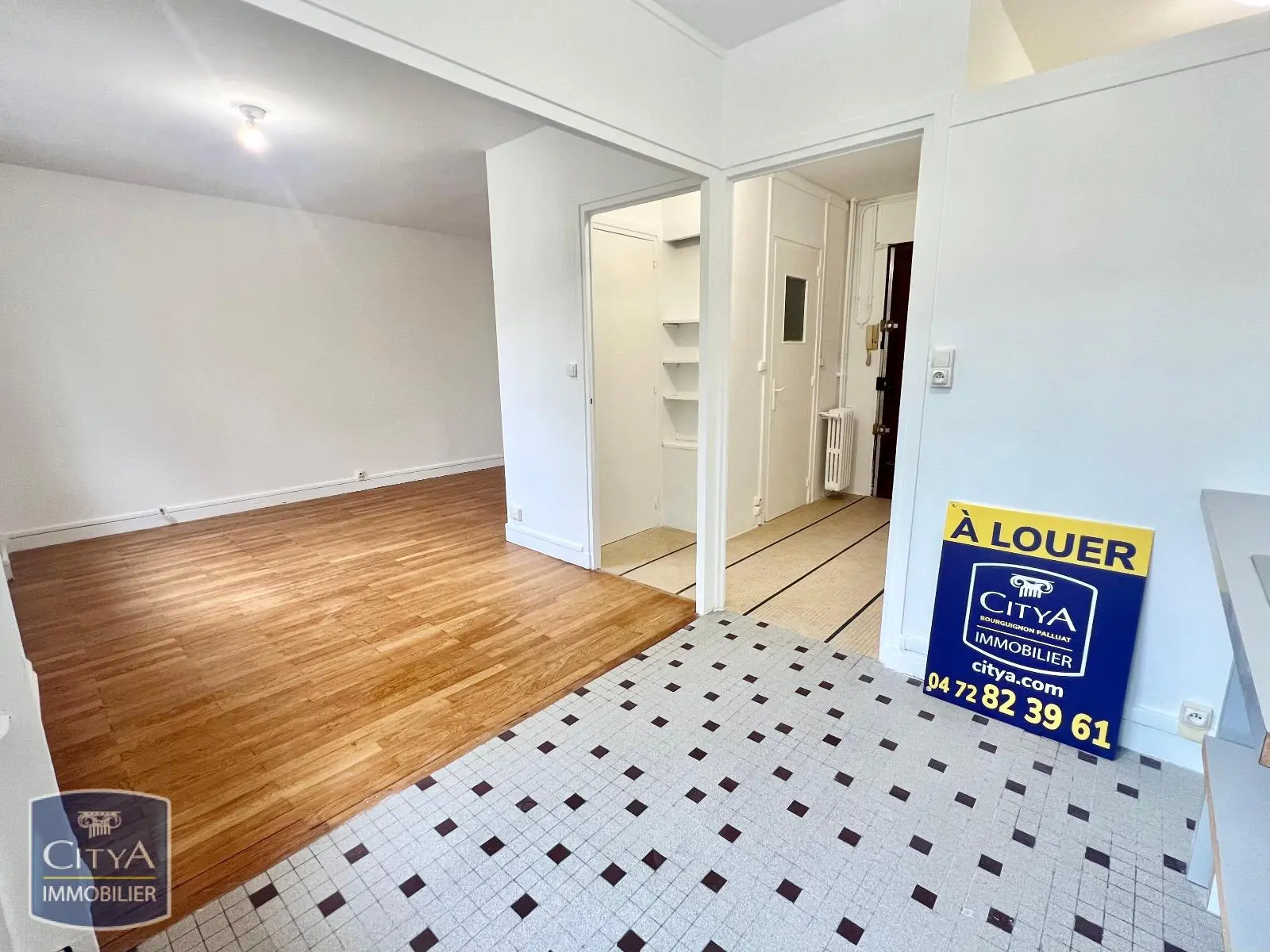 Photo 1 Appartement 1 pièce 30.99m²