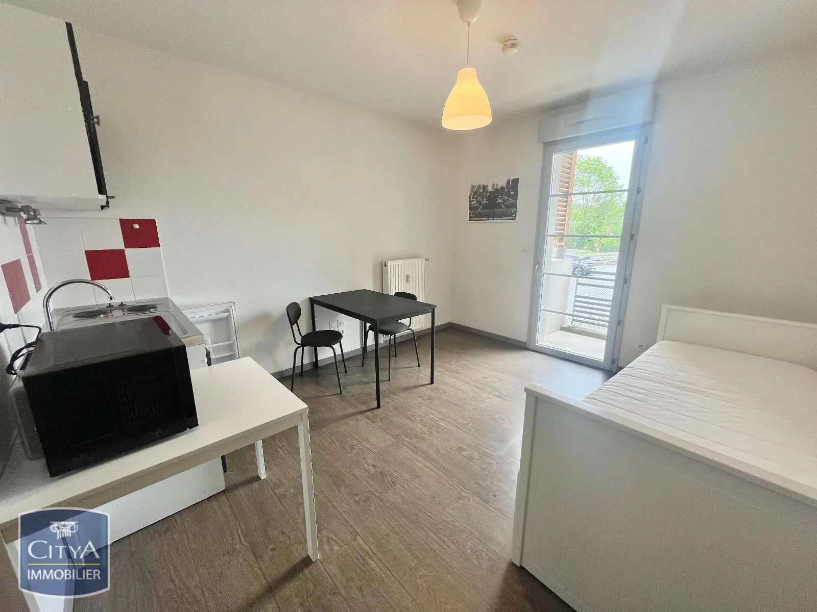 Photo 1 Appartement 1 pièce 19.6m²