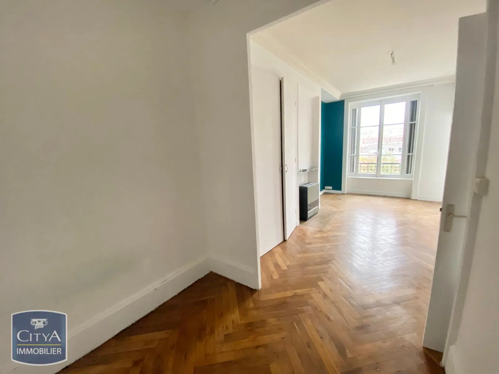 Photo 3 Appartement 1 pièce 33.33m²