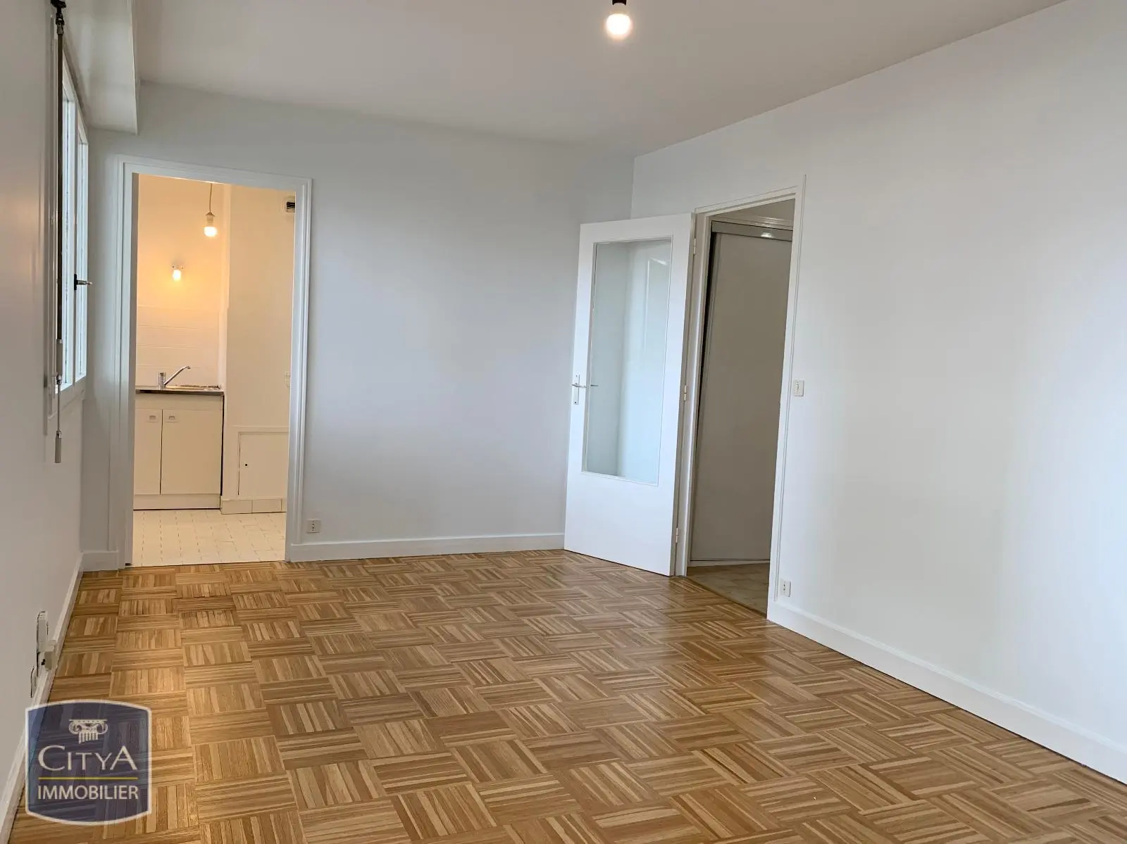 Photo 3 Appartement 1 pièce 29.74m²