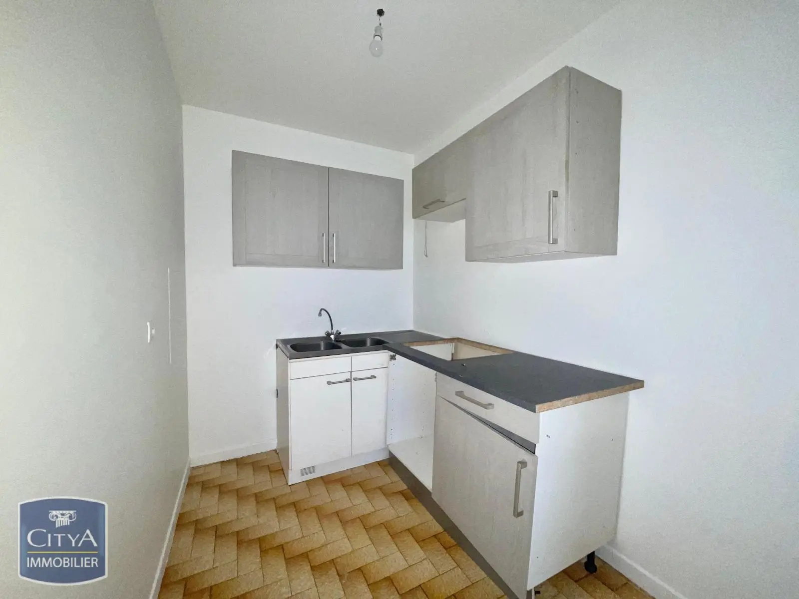 Photo 6 Appartement 1 pièce 32.98m²