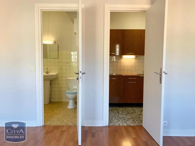 Photo 3 Appartement 1 pièce 24.49m²