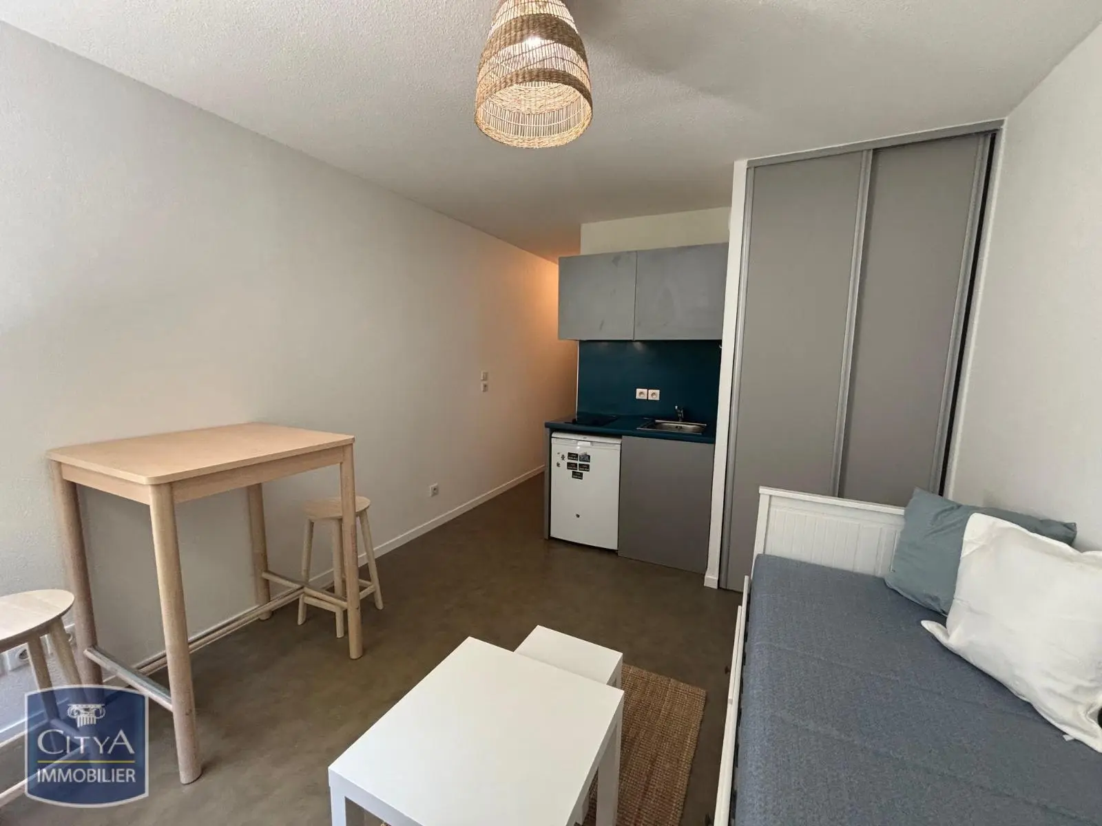 Photo 1 Appartement 1 pièce 20.31m²