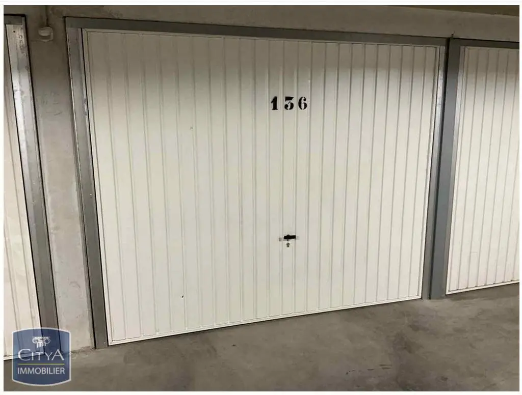 Photo 1 Parking 13m²