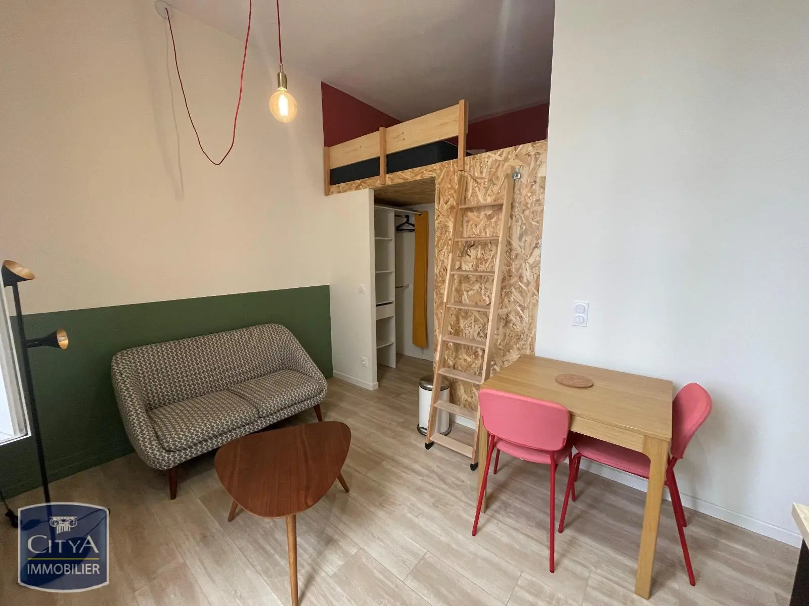 Photo 2 Appartement 1 pièce 14.14m²