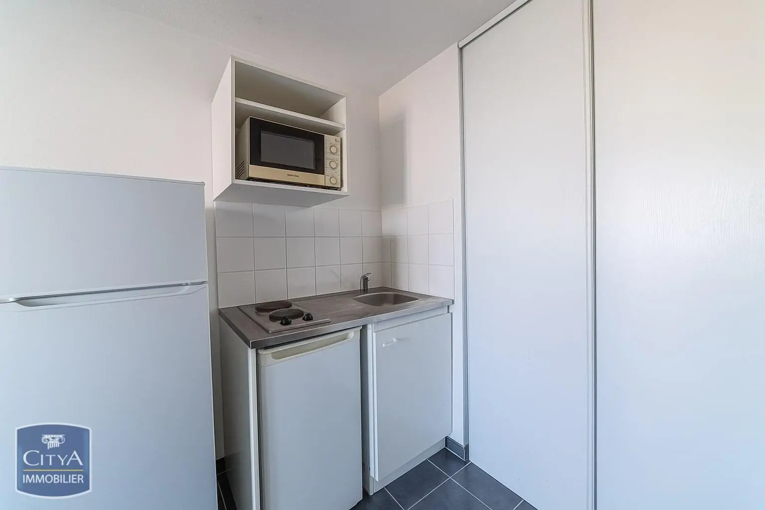 Photo 2 Appartement 1 pièce 23.45m²