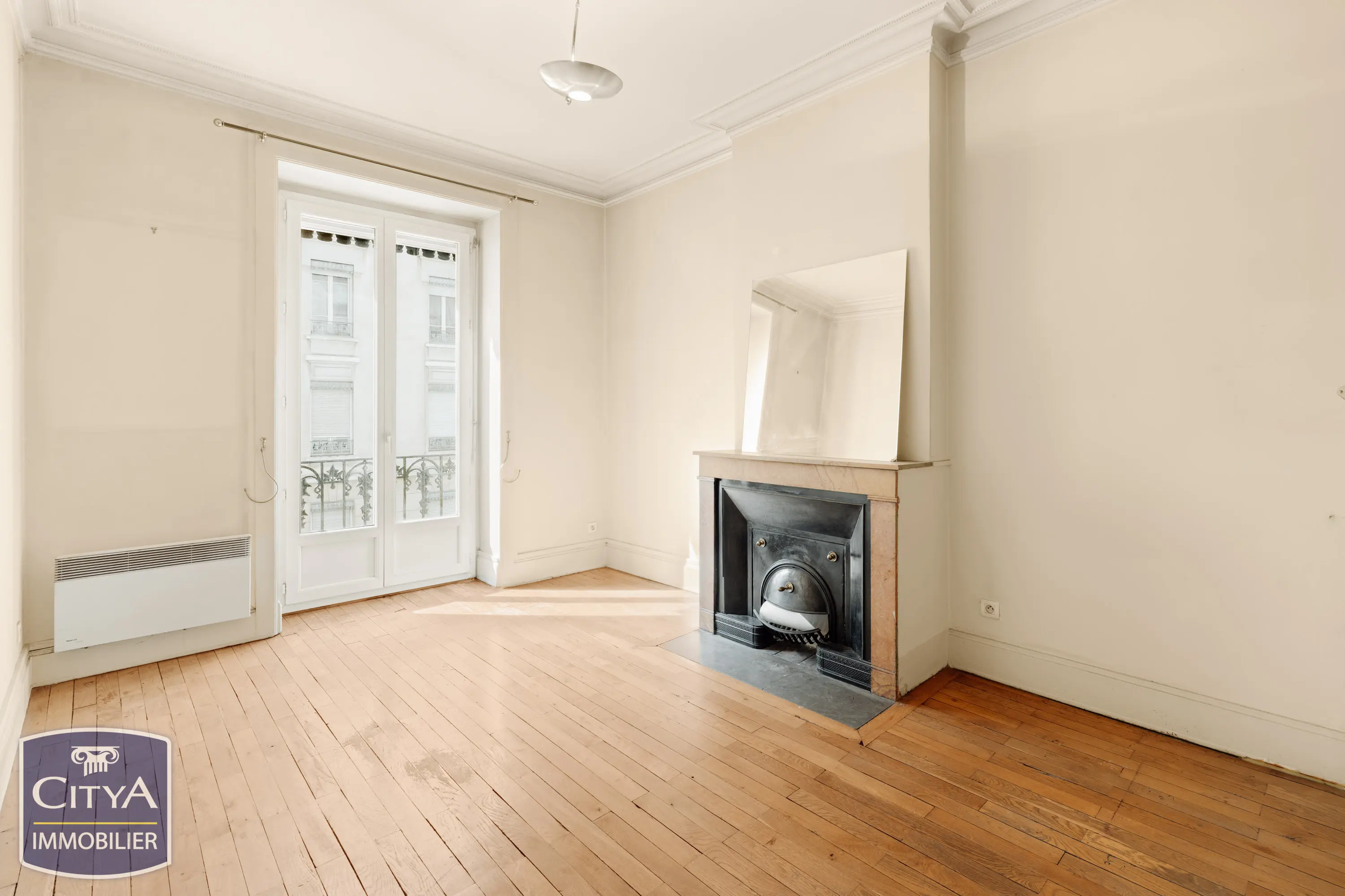 Appartement 2 pièces 56 m² · à Lyon 6e Arrondissement · 56,1 m² · 329 000 €