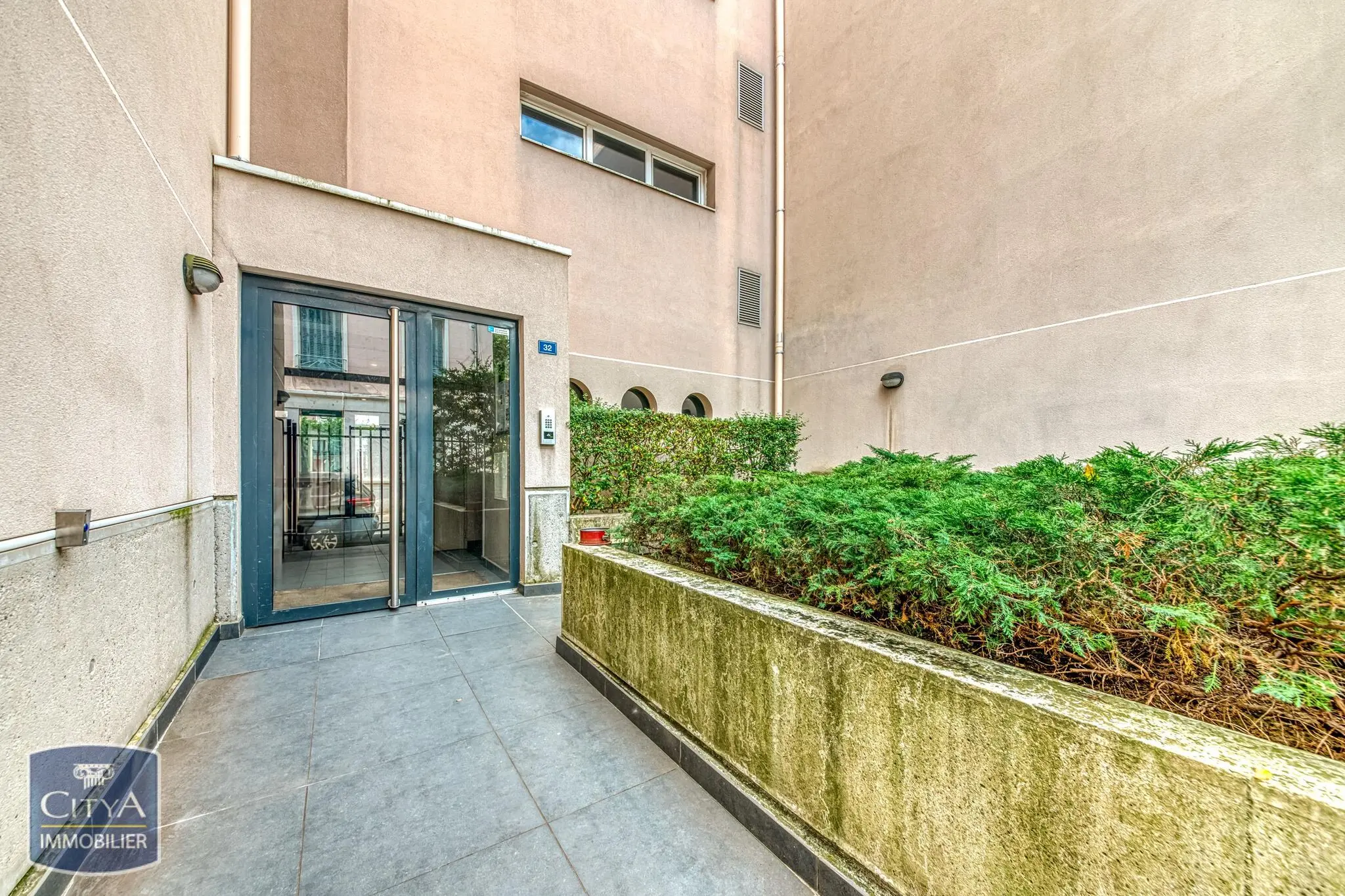 Photo 10 Appartement 1 pièce 18m²