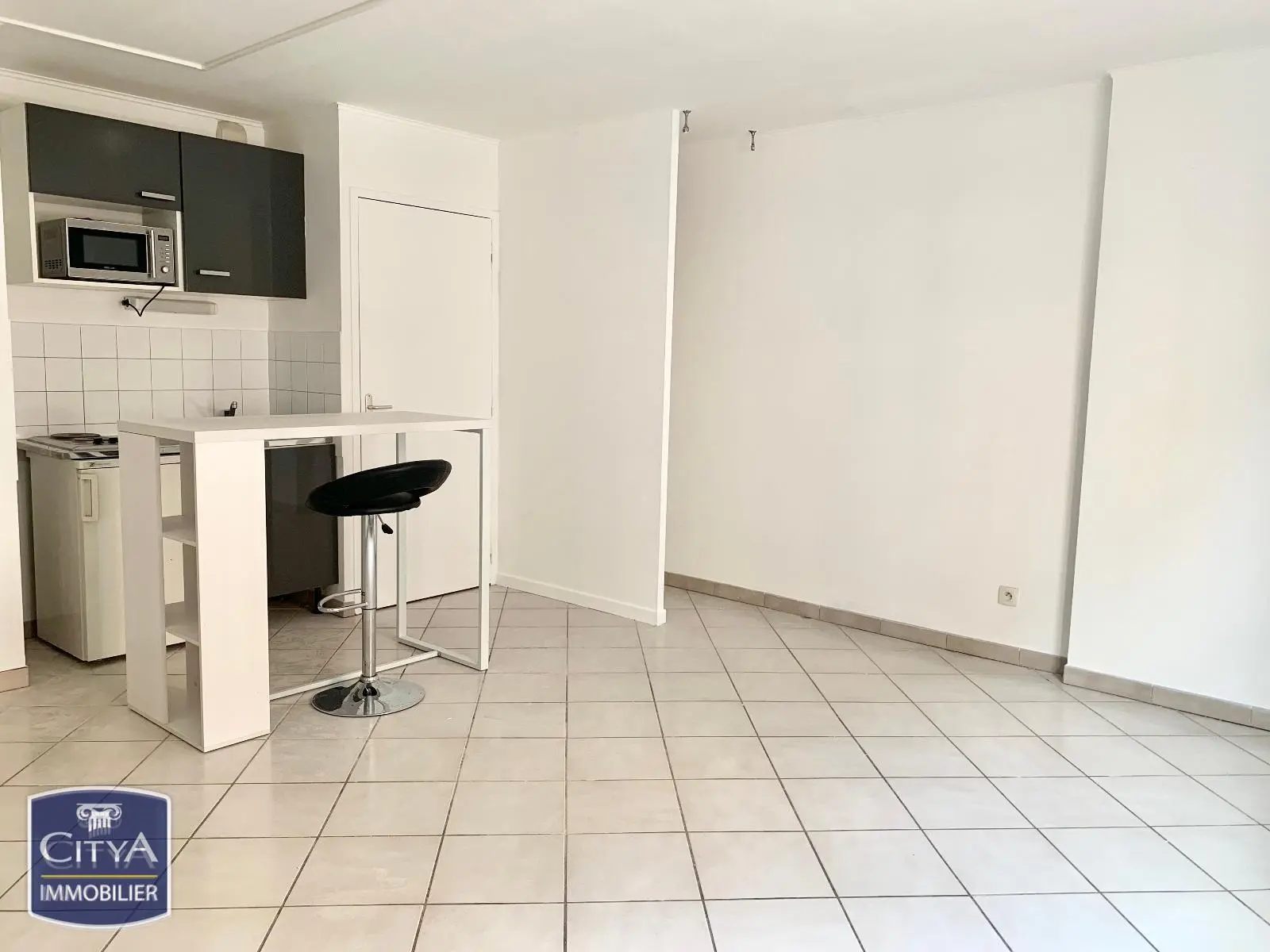 Photo 1 Appartement 1 pièce 29.57m²
