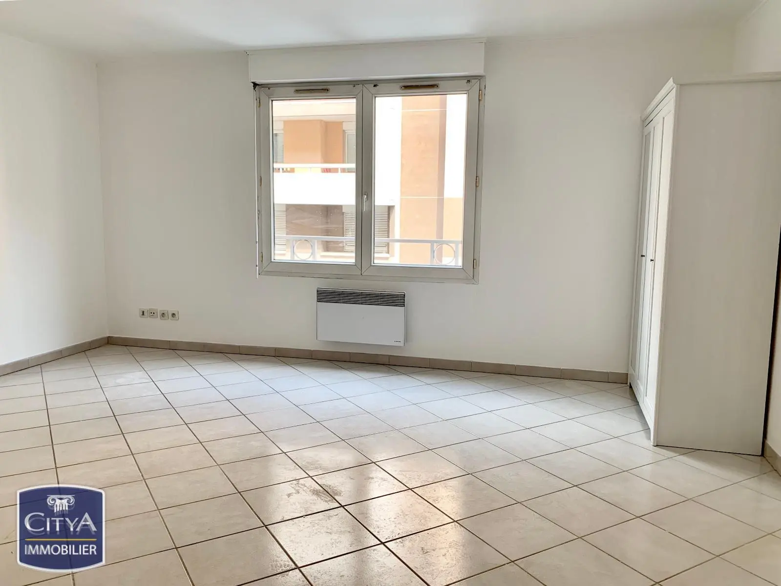 Photo 2 Appartement 1 pièce 29.57m²