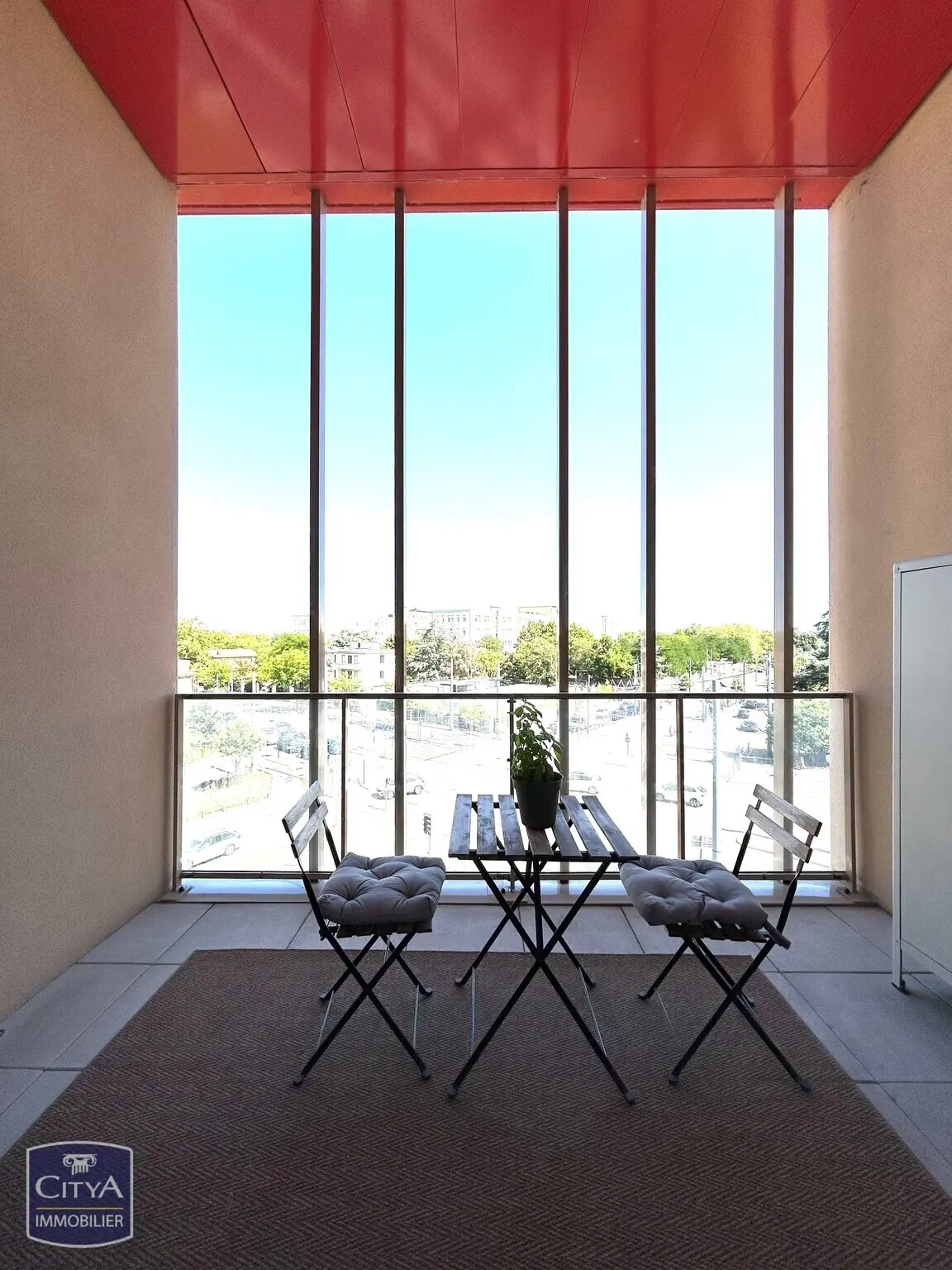Photo 1 Appartement 1 pièce 27m²