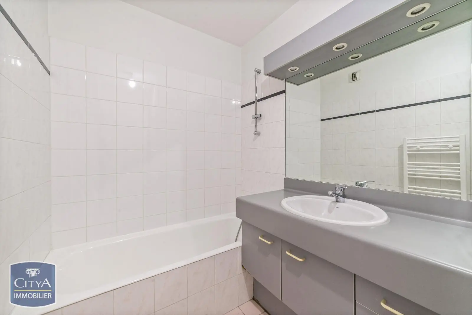 Photo 8 Appartement 2 pièces 63m²