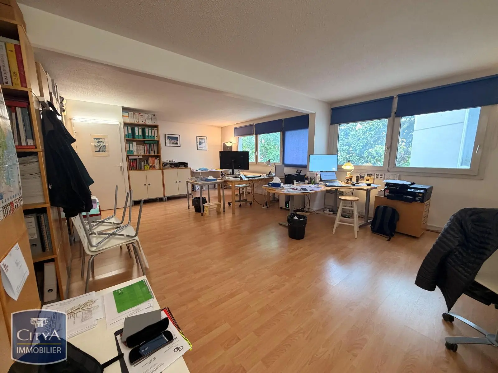 Photo 3 Local Professionnel 1 pièce 47m²